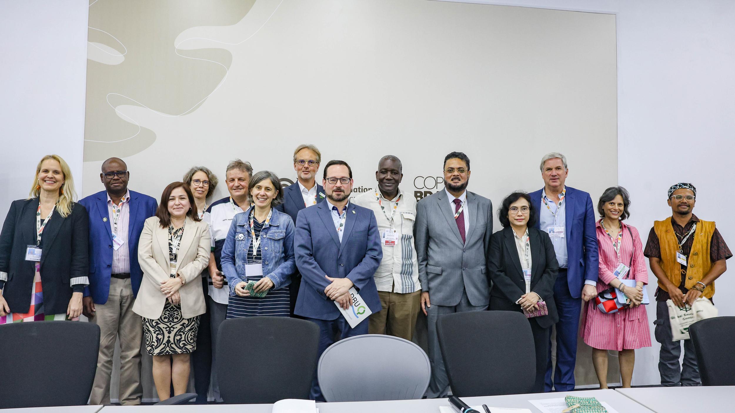 Partners gathered at the official COP30 side event to build momentum for the Peatland Breakthrough and present the Science-Based Framework for Global Peatland Targets and strengthen collaboration for transformative peatland action. The event also marked the formal opening of the Peatland Breakthrough’s endorsement process, inviting both governments and non-state actors to join the global effort and align their actions with the new targets and principles. © Bianca Otero